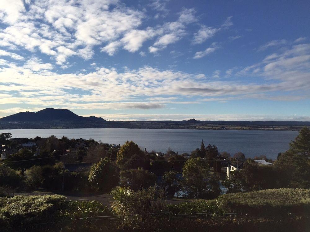 Tauhara Sunrise Lodge Taupo Exterior foto