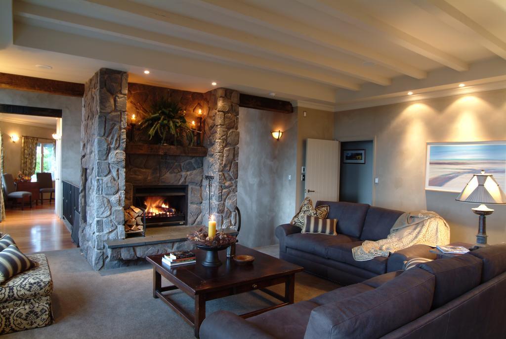 Tauhara Sunrise Lodge Taupo Exterior foto