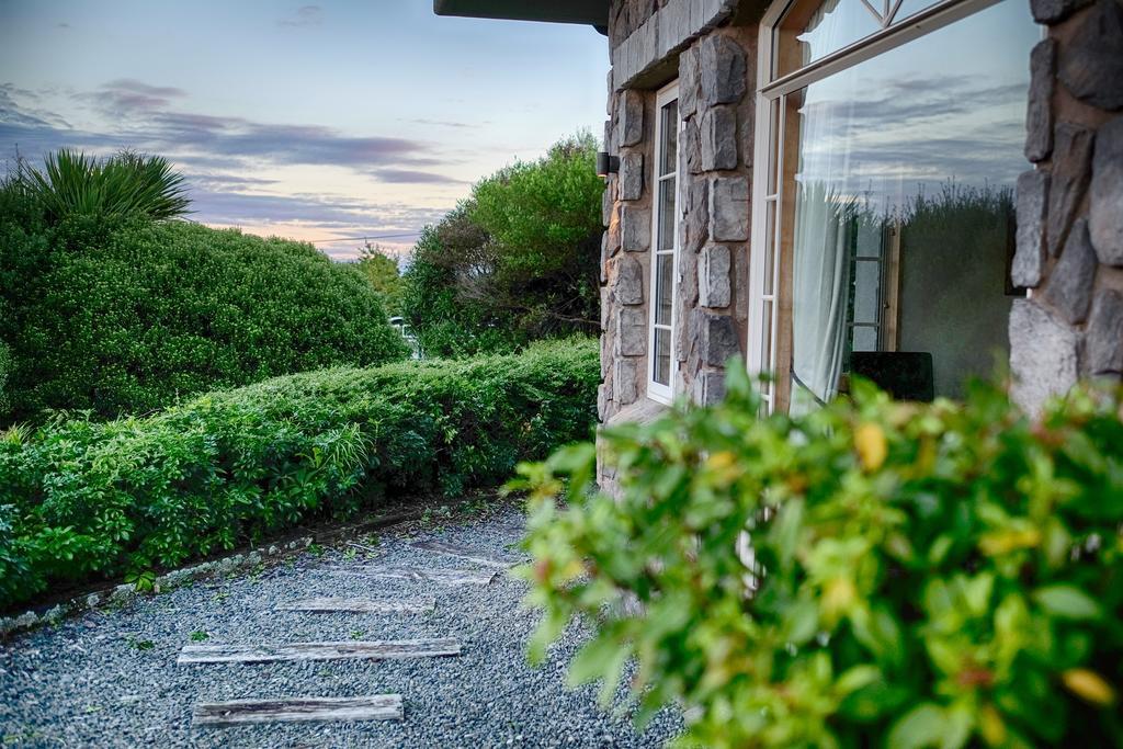Tauhara Sunrise Lodge Taupo Exterior foto